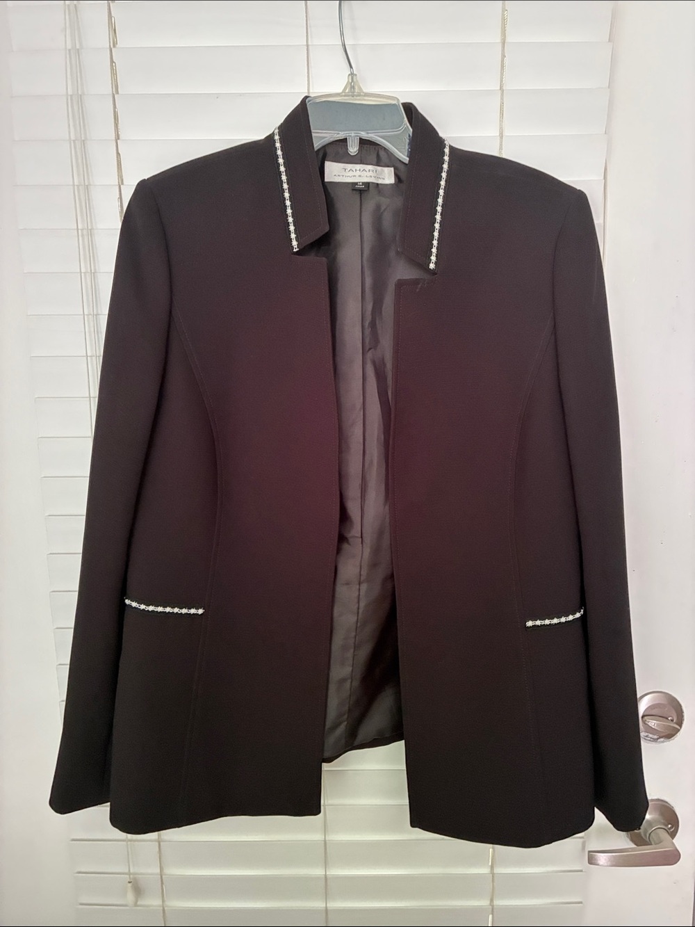Tahari Blazer jacket Black apps SZ 14